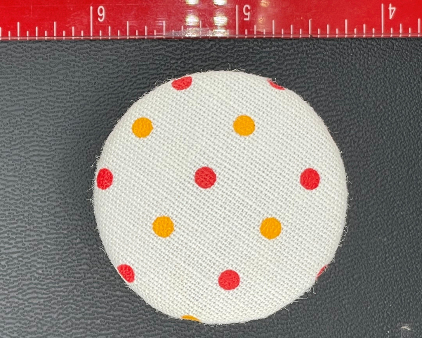 Pair of Buttons 624i