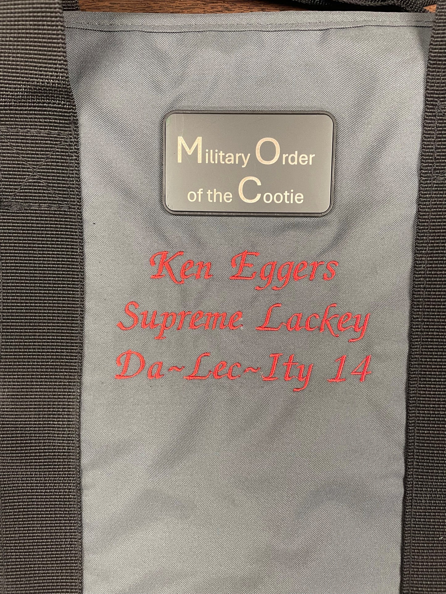 GRAY BAG MILITARY ORDER OF THE COOTIE OR MOC & THREE BUGS - 9700